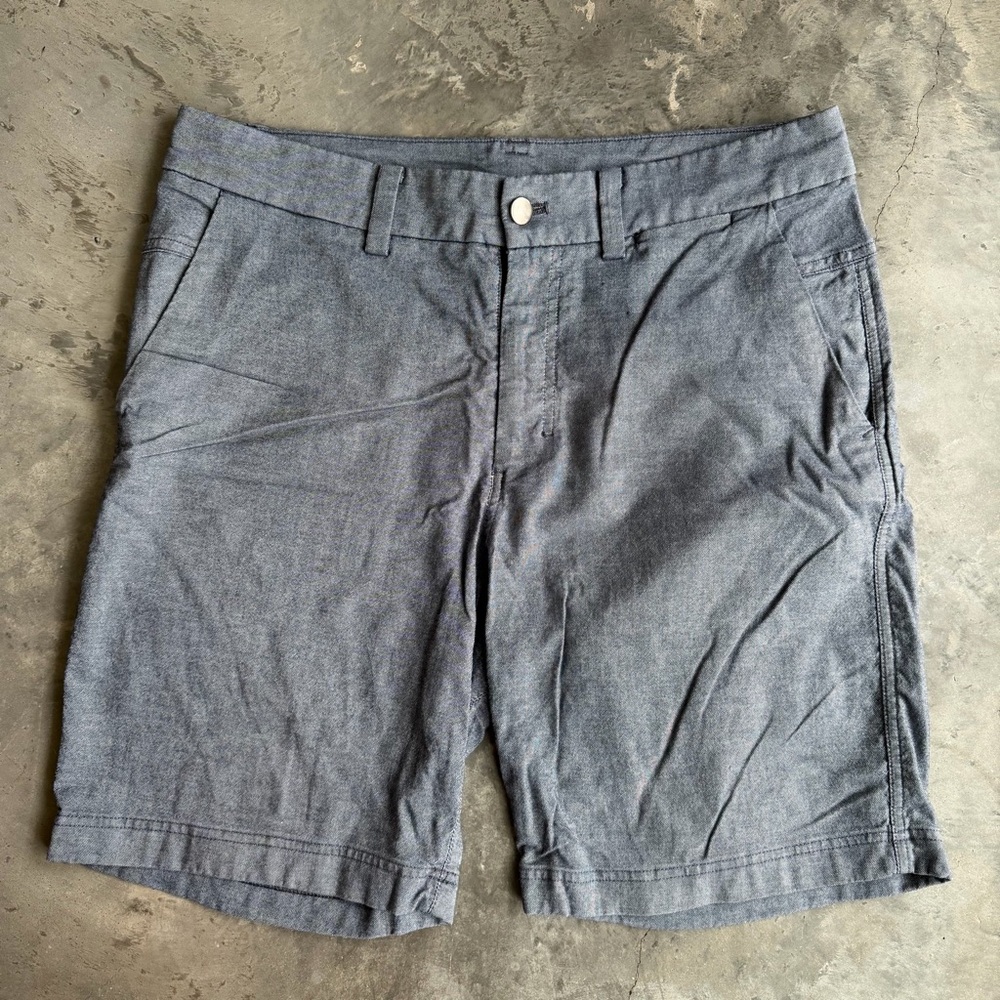LULULEMON Men’s Chambray Shorts Size 32